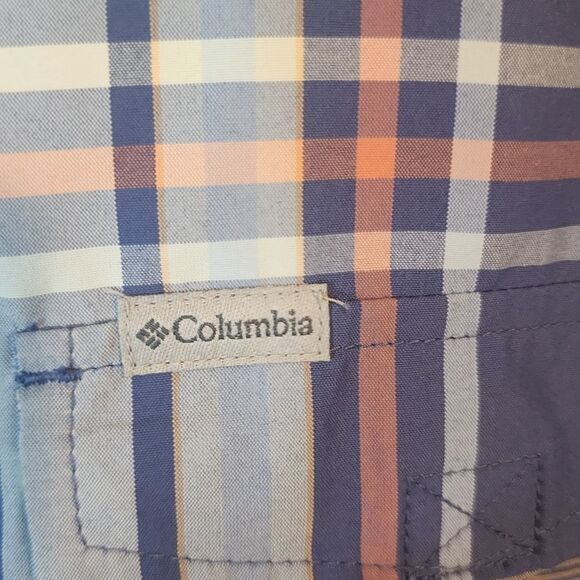 Women's Columbia button-down longsleeve shirt, size Large - Picture 2 of 5